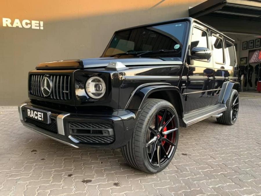 Mercedes-AMG G63 by RACE! on Vossen Wheels (EVO-2) (W463) '2020